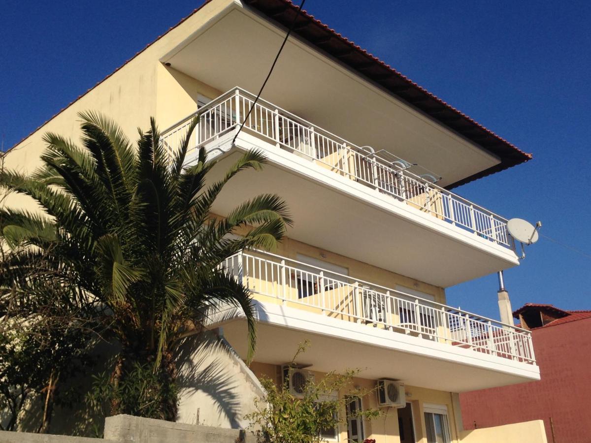 House Lena Apartamento Sárti Exterior foto